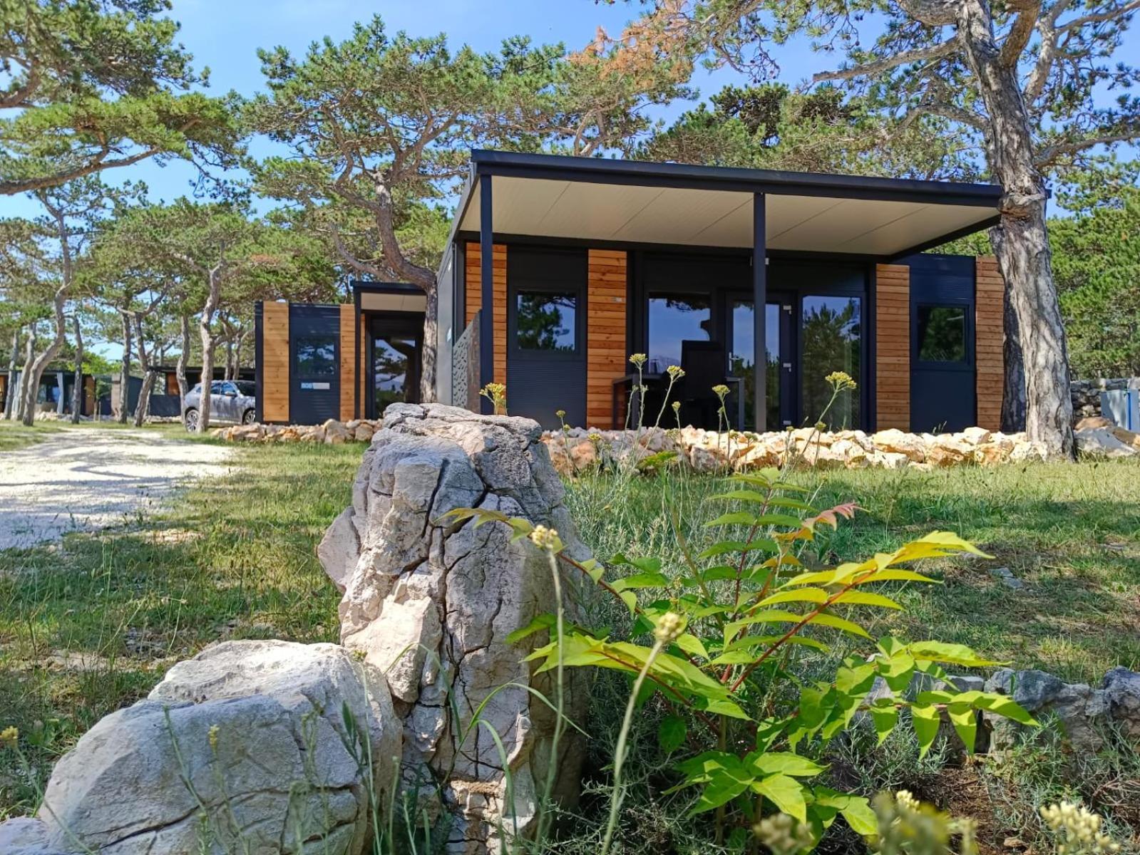 Hotel Camping Planik à Ražanac Extérieur photo