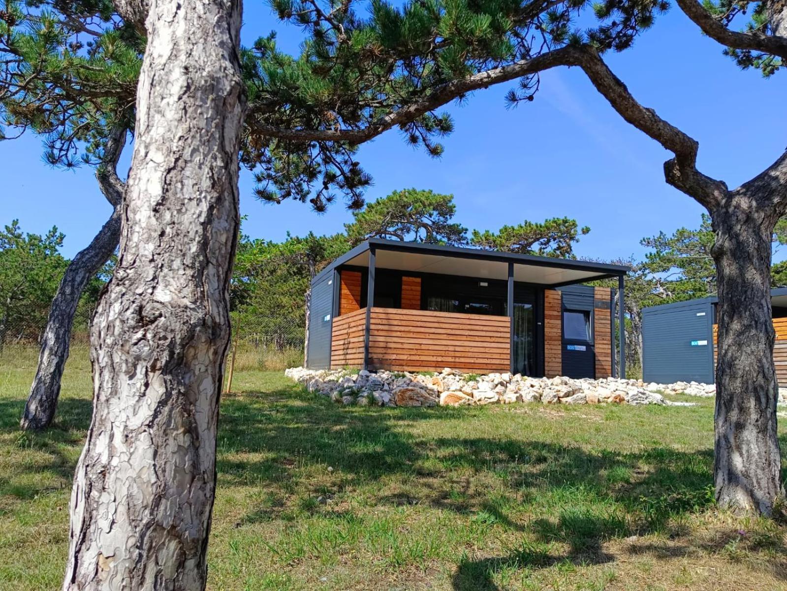 Hotel Camping Planik à Ražanac Extérieur photo