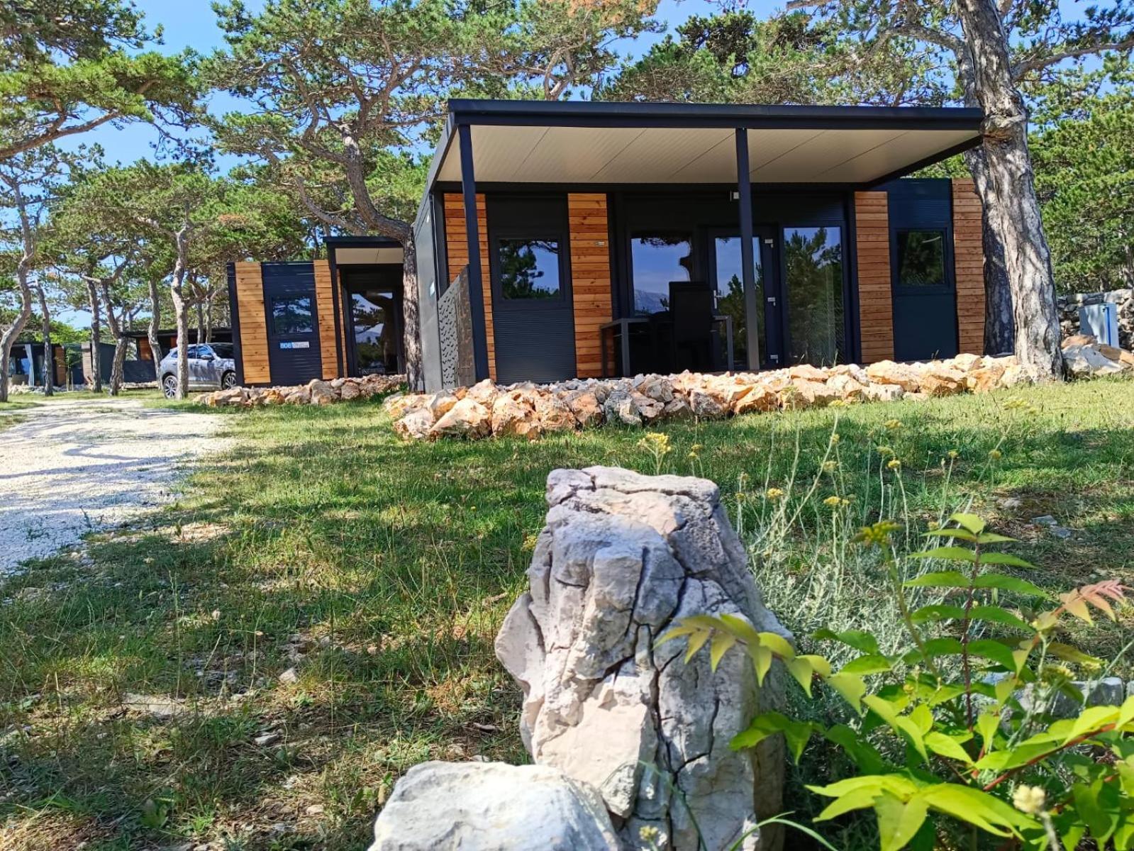 Hotel Camping Planik à Ražanac Extérieur photo