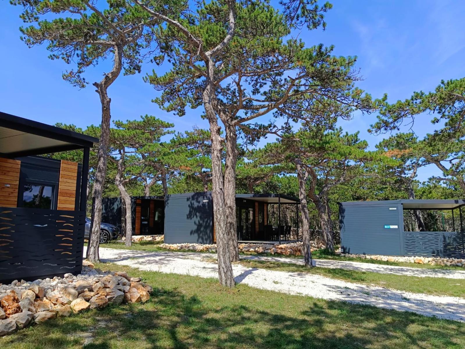 Hotel Camping Planik à Ražanac Extérieur photo