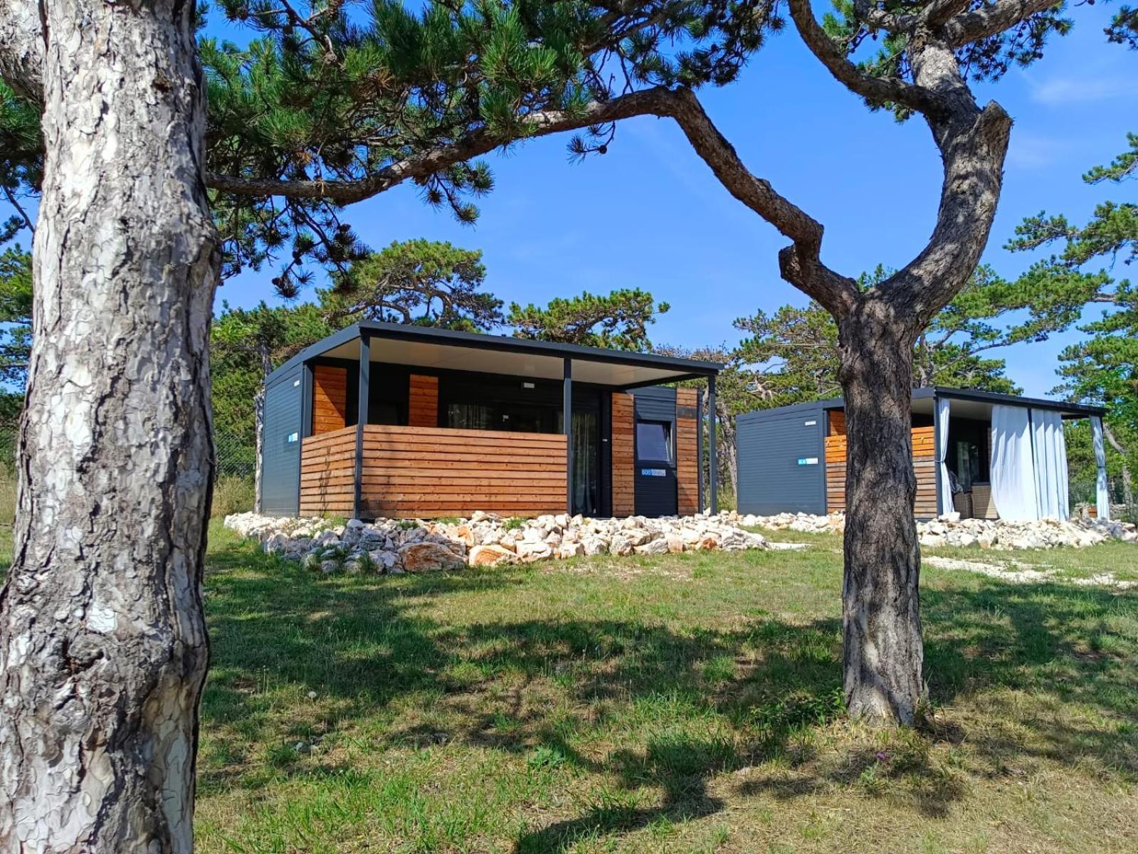 Hotel Camping Planik à Ražanac Extérieur photo